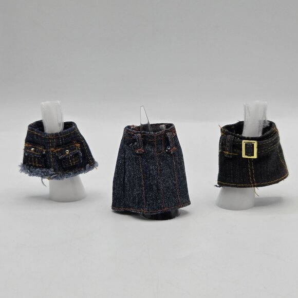 Bratz Doll Denim Skirt Set: Vintage MGA Bratz Fashion Pack - Picture 1 of 6